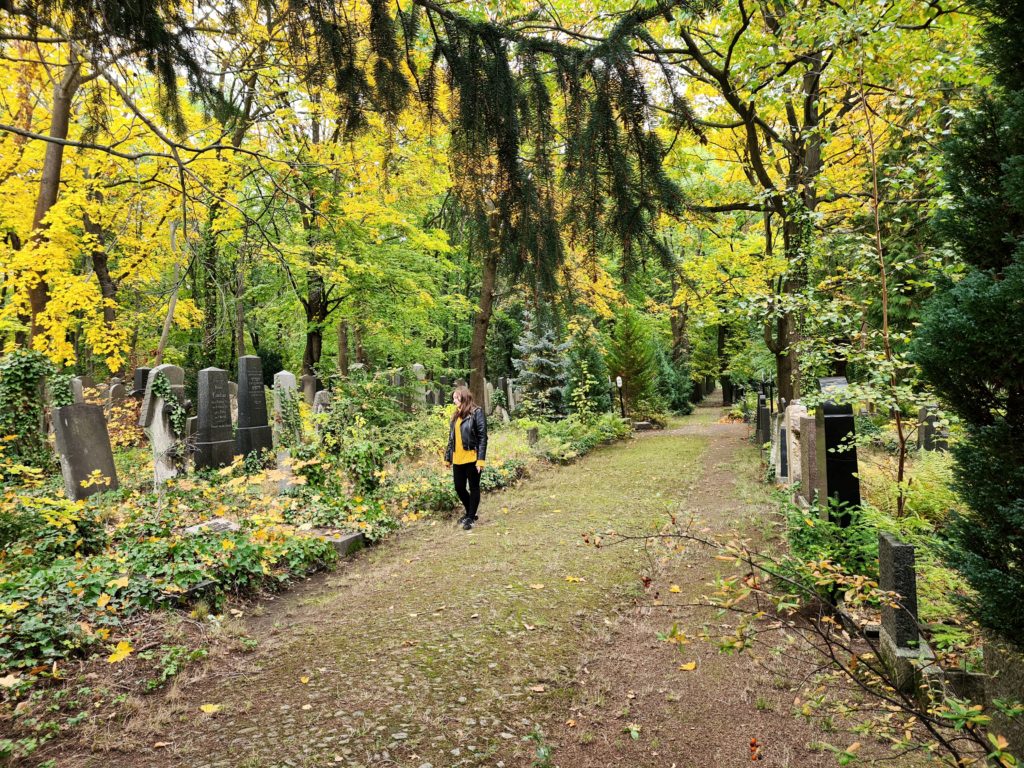 Jesienne miejsce w Berlinie: Żydowski Cmentarz na Weissensee